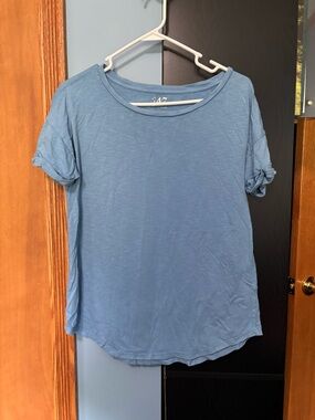 Maurices Light Blue Short Sleeve Crewneck Tee